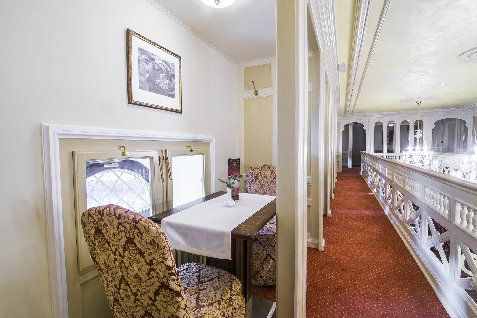Windsor Spa Hotel การ์โลวีวารี ภายนอก รูปภาพ